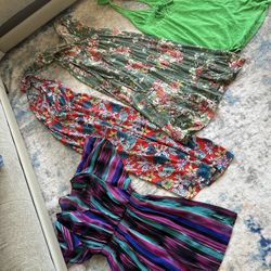 Women’s Size Medium Dress Bundle 
