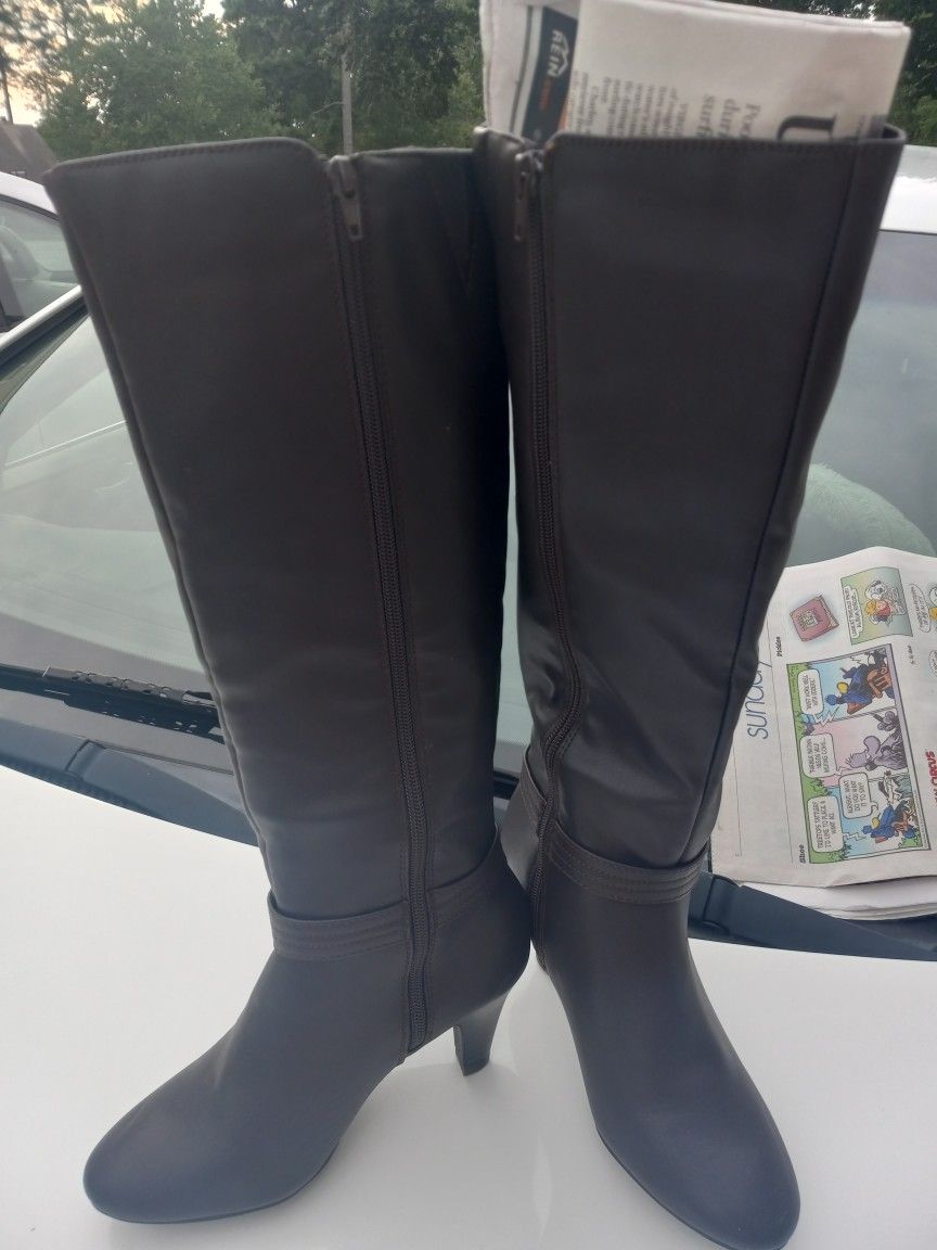 Black Boots