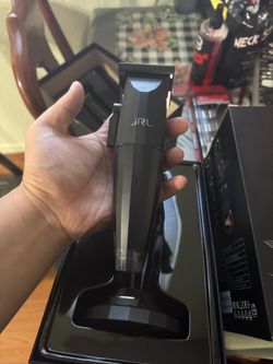 Barber clipper