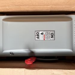 100 Amp 3 Ph Fused Switch 