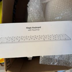 Apple Magic Keyboard w/ Touch ID