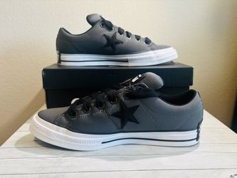 Converse One Star Low-Top Sneakers