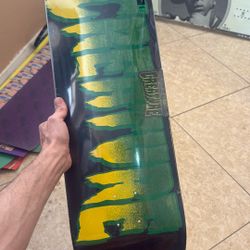 Creature Logo Spray 9.0” Stumps Skate Deck 