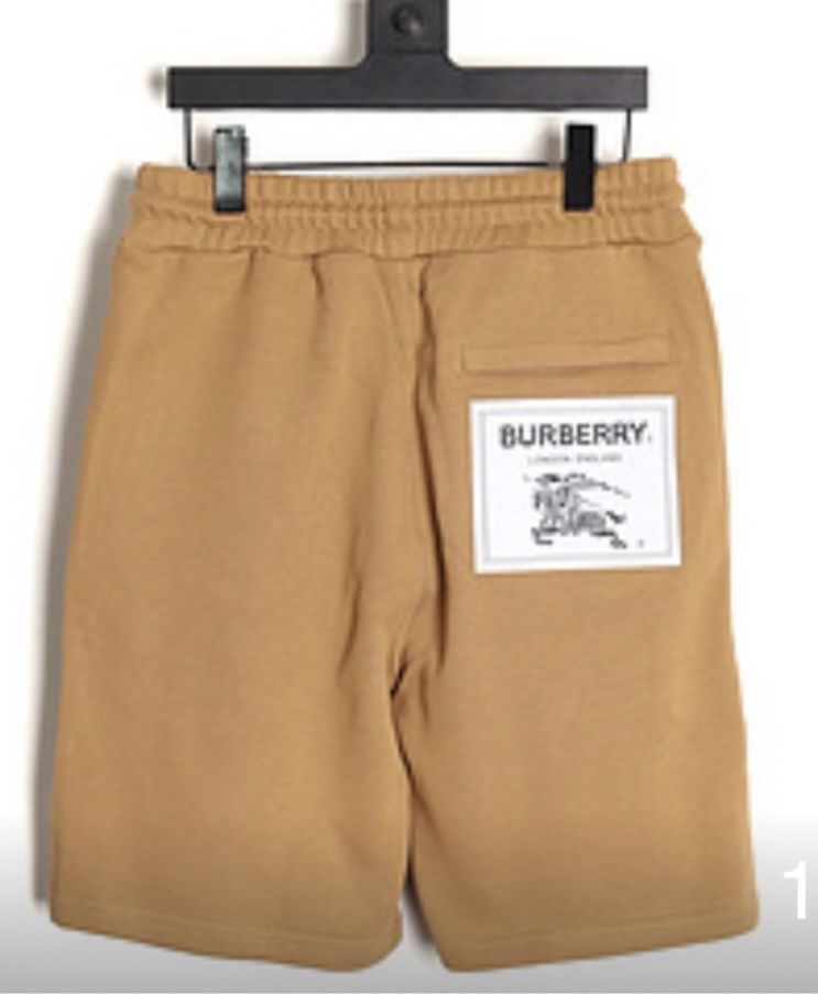 Burberry Camel Fleece Shorts – Logo Patch – Size L