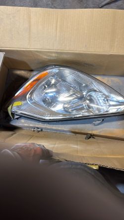 Toyota Sienna Head Lamp