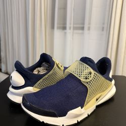 Nike Sock Dart Navy Blue Size 7 