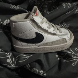 Nike Blazers Children's Size 6