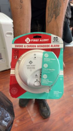 Smoke and carbon monoxide detector