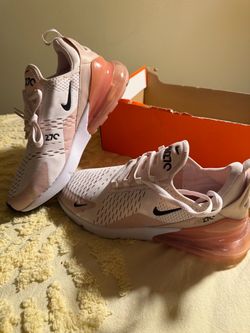 Pink Nike $75 Size: 10.5 Women shoes New in Box