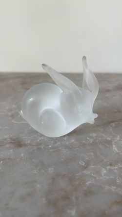 Frosted Glass snail Figurine/paperweight