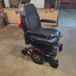 Merits Electric Wheelchair 