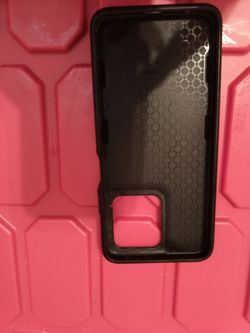 Black Phone Case with Honeycomb Pattern