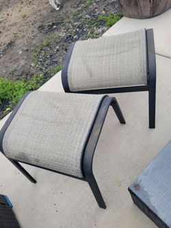 Feet rest or seats