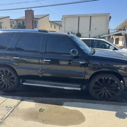 2005 Cadillac Escalade