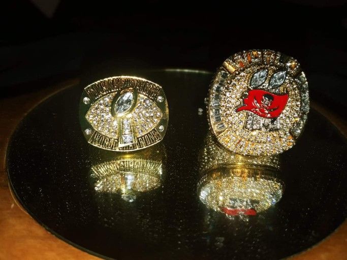 Both Tampa Bay Buccaneers Super Bowl Championship Rings 2002 And 2021