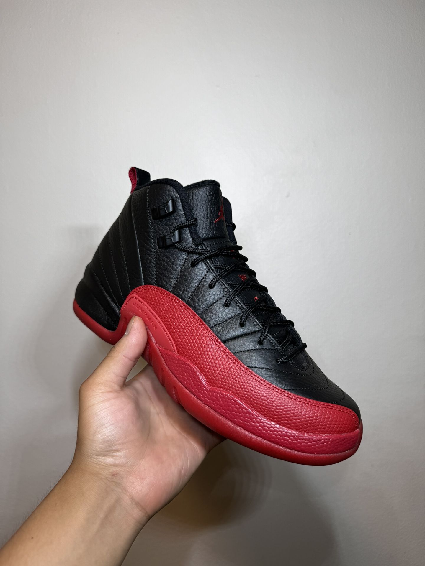 Jordan 12s Size 6y