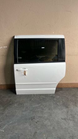 (581) 11-20 Dodge Grand Caravan Left Rear Door 2011 2012 2013 2014 2015 2016 2017 2018 2019 2020