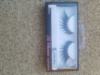 Eyelashes