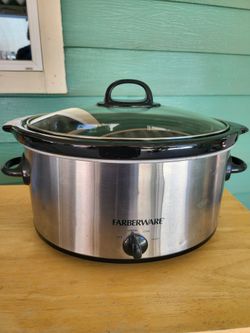 Slow cooker