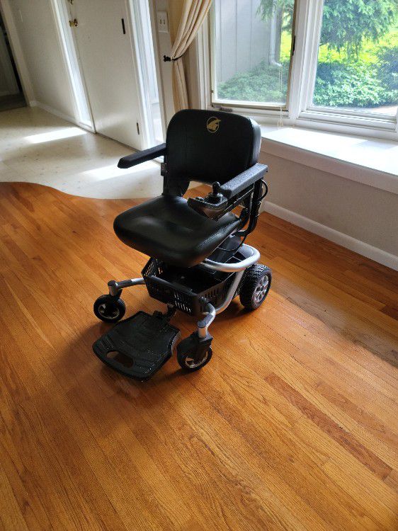 Power Chair Excellent Condition.