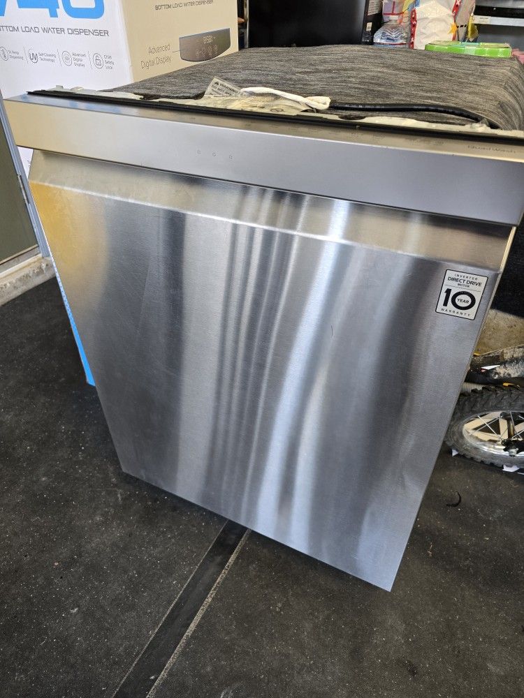 LG Dishwasher QuadWash