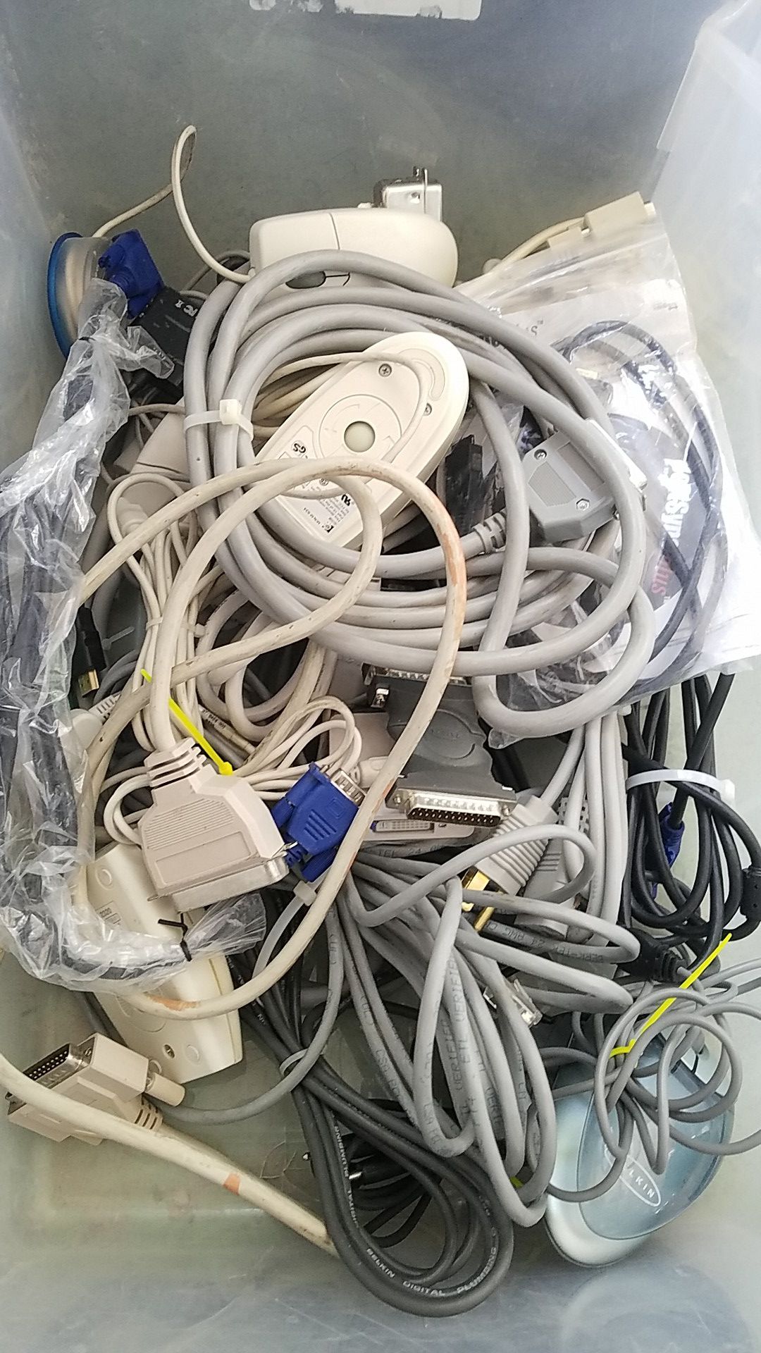 Box of older Computer printer monitor cables cable