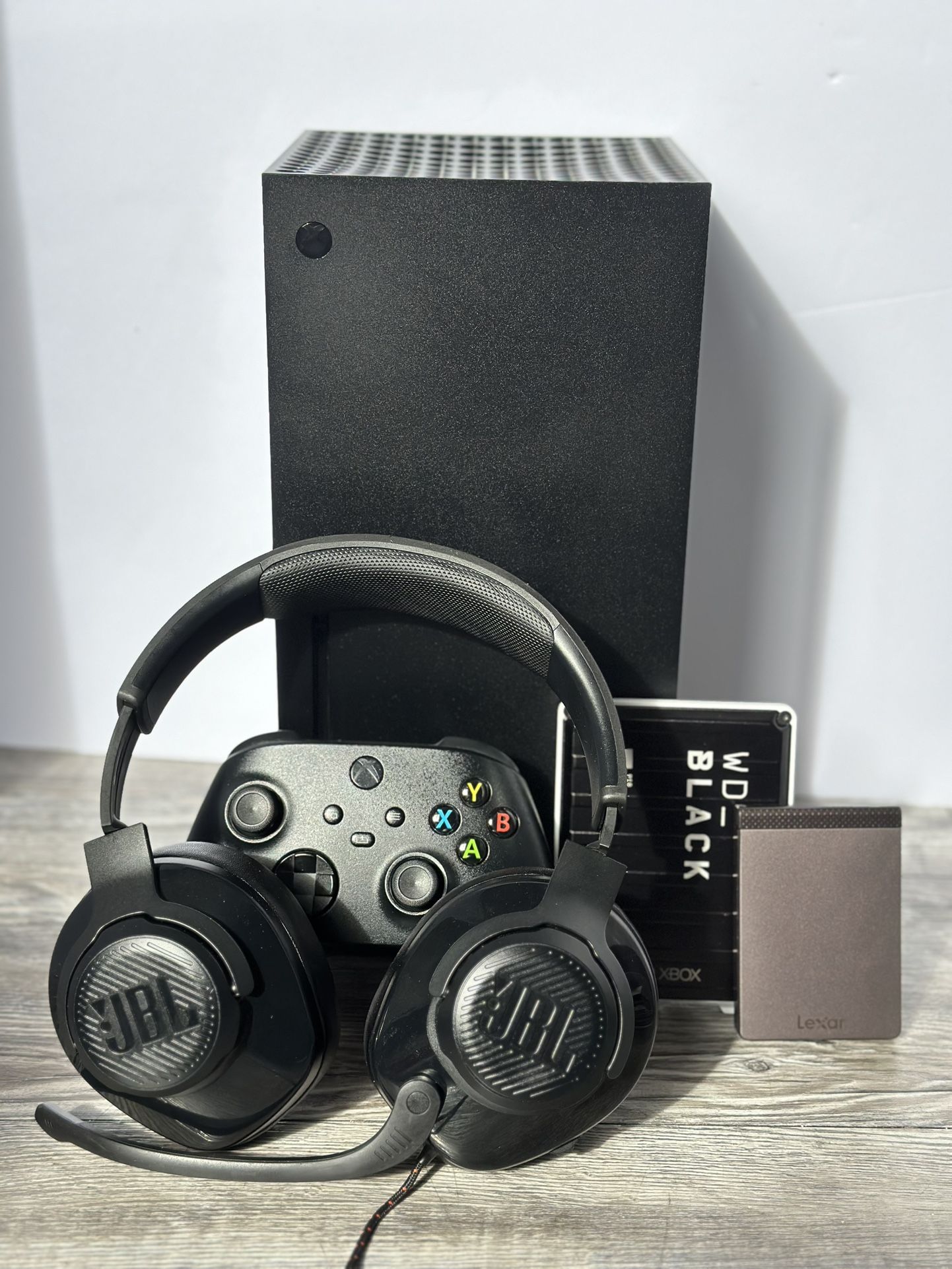 🎄 Xbox Series X Ultimate Gaming Bundle – Pristine Condition 🎄