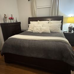 Ashley Furniture 6 Piece King Bedroom Set 