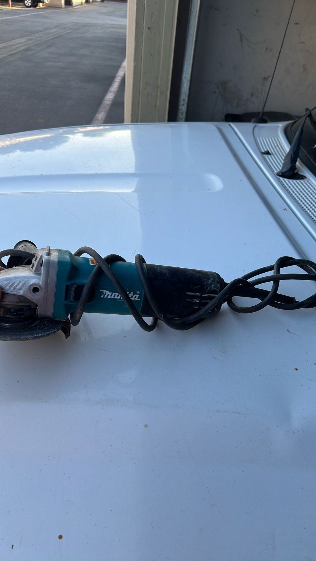 Makita Grinder