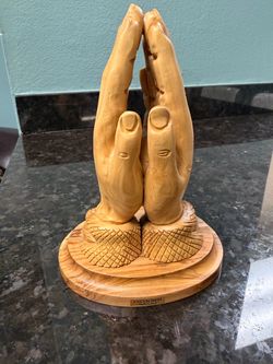 Hand made praying hands Facouseh