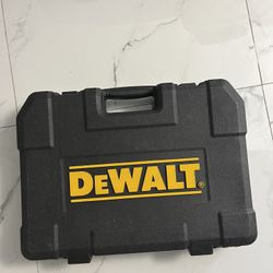 DEWALT Mechanics Tool Set 1 4 3 8 1 2 Drive SAE Metric 204 piece for Sale in Hollywood FL OfferUp