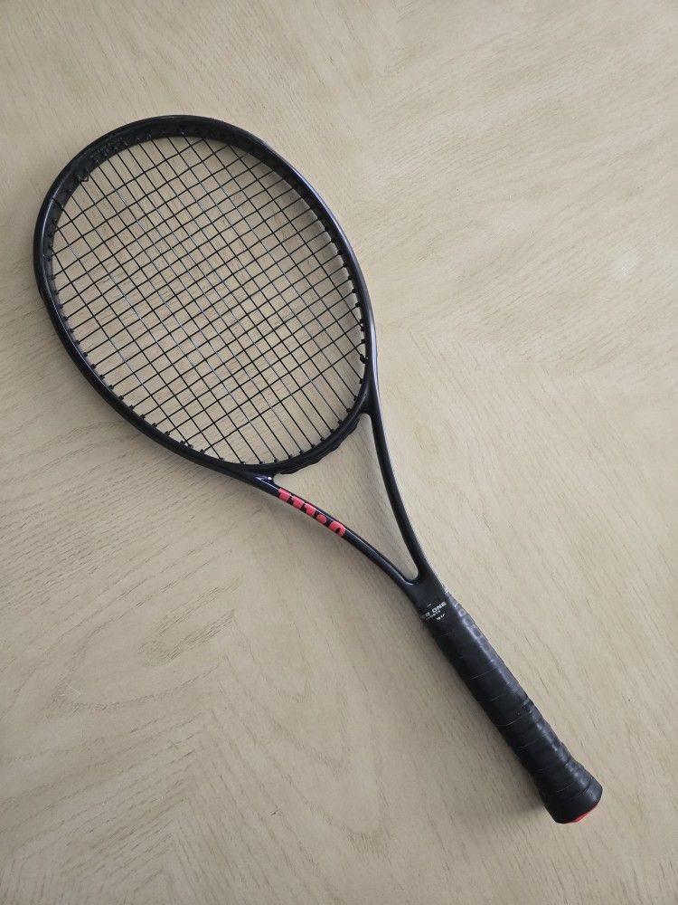 Wilson Blade 98 V7 Custom Tennis Racket Racquet