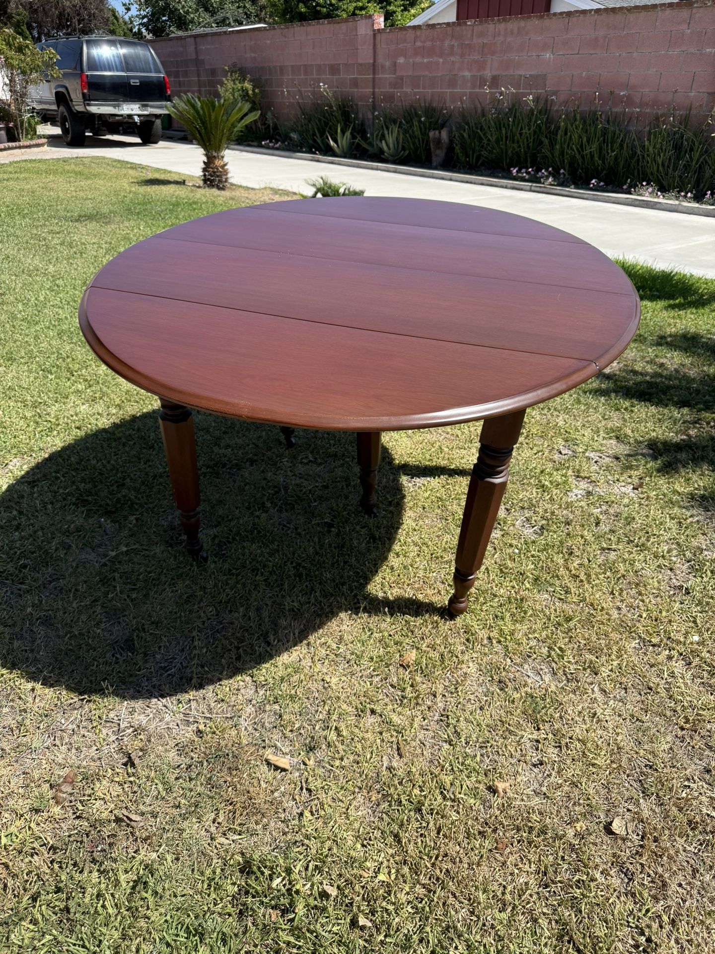 French Louis Philippe Leaf Dining Table, 19th Century Antique