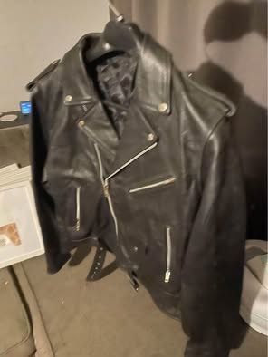 Men’s Leather Jacket 48R