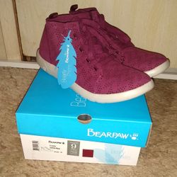 Super Cute 🆕😍 Bearpaw Boots Gracie Style Plum SIZE 9!