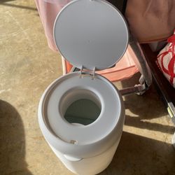 Diaper Trash Can 
