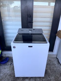 MAYTAG WASHER