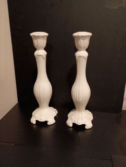 Vintage Abigail's Of Italy Set Of 2 White Candle Sticks In Perfect Condition H13.5"