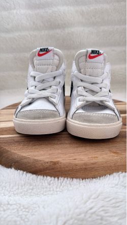 Nike Blazer para niño – Talla 5C 🤍🖤