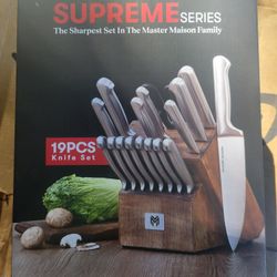 Master Maison 19 Piece Knife Set