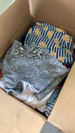 Three huge big boxes of clothes size extra-large take all three boxes for $25