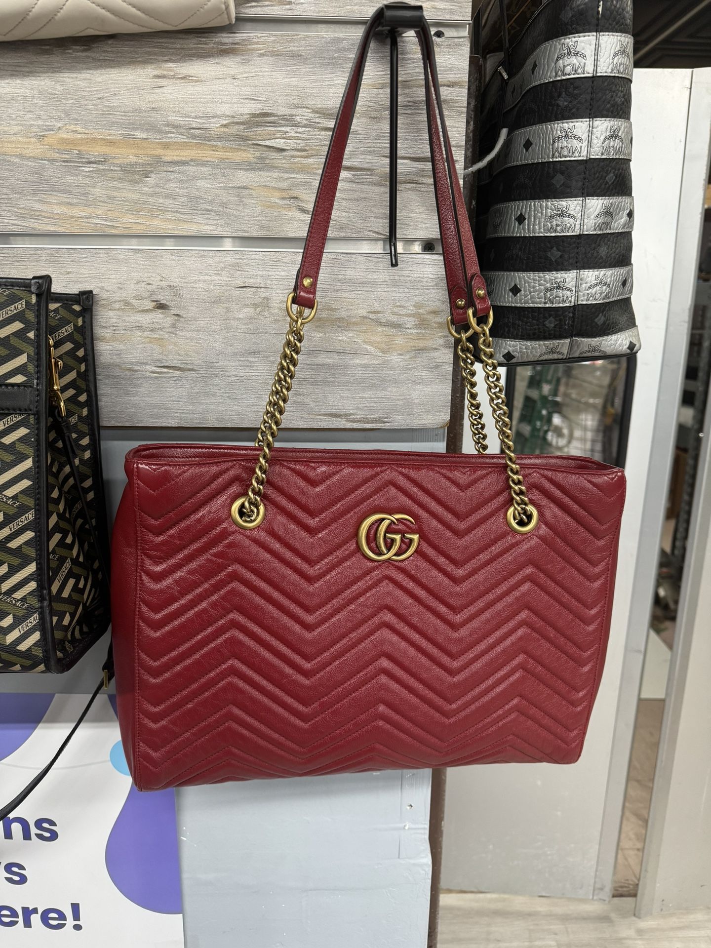 Gucci GG Marmont Matelasse Zip Tote