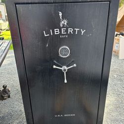 Liberty 30 Gun Safe