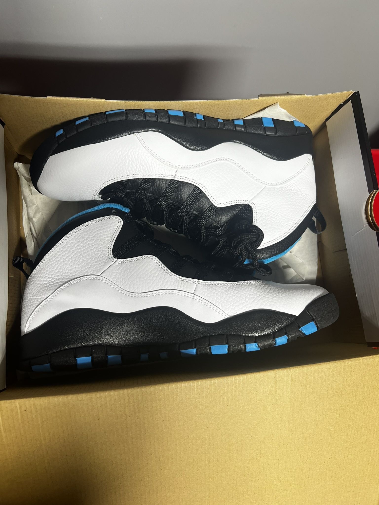 Air Jordan 10 Retro ‘Powder Blue’ Size 11 VNDS (With Box)