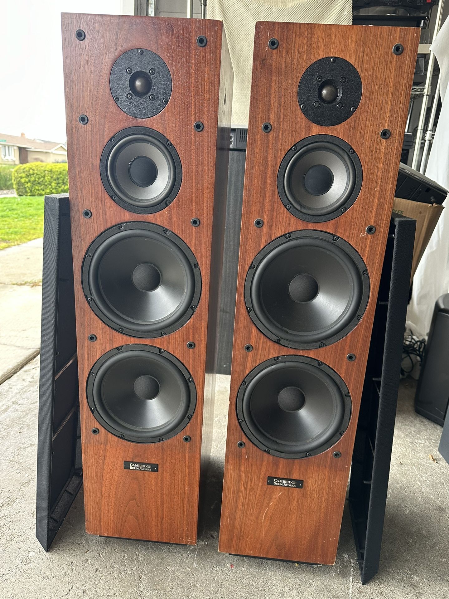 Cambridge SoundWorks "Tower" 3-Way Bipolar Loudspeakers By Henry Kloss