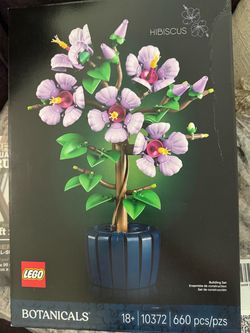 LEGO Botanicals Hibiscus #10372 – New/Sealed – $60