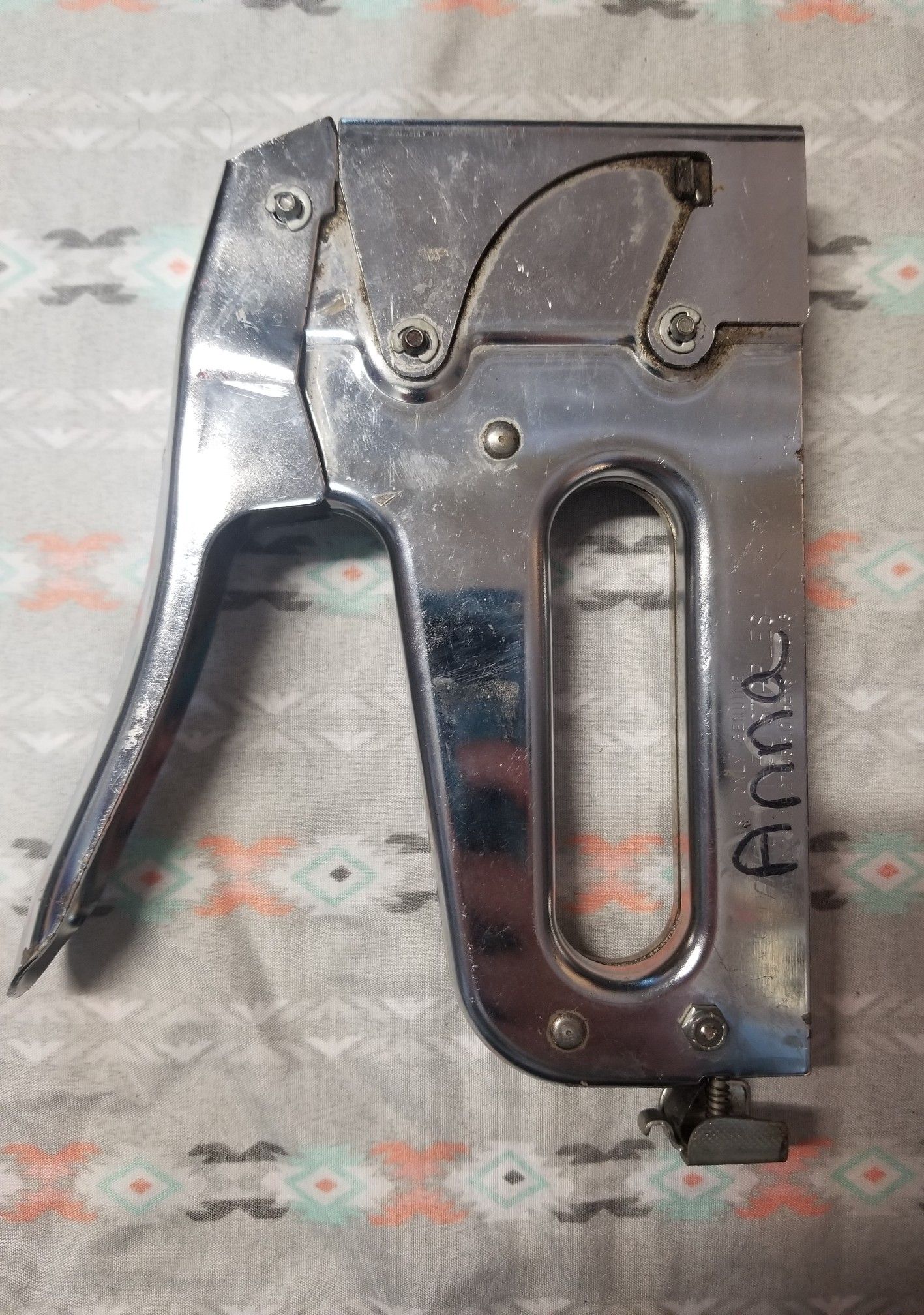 Staple Gun