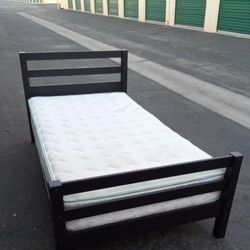 BLACK WOOD TWIN BED FRAME WITH BOARD AND MATTRESS 