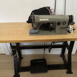 Seammaster Sewing Machine/Table