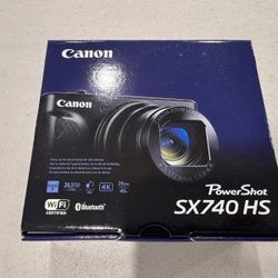 Black Canon PowerShot SX740 HS 